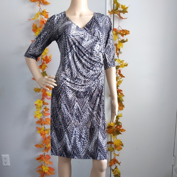 NWOT DRESS JW RUCHED - Picture 3 of 10